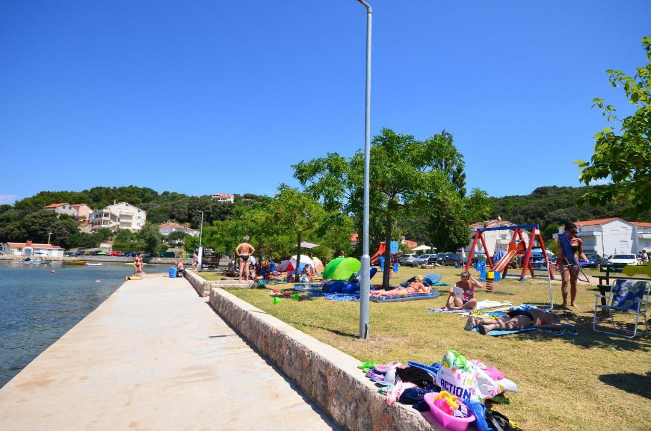 קמפור Apartments Zorka מראה חיצוני תמונה